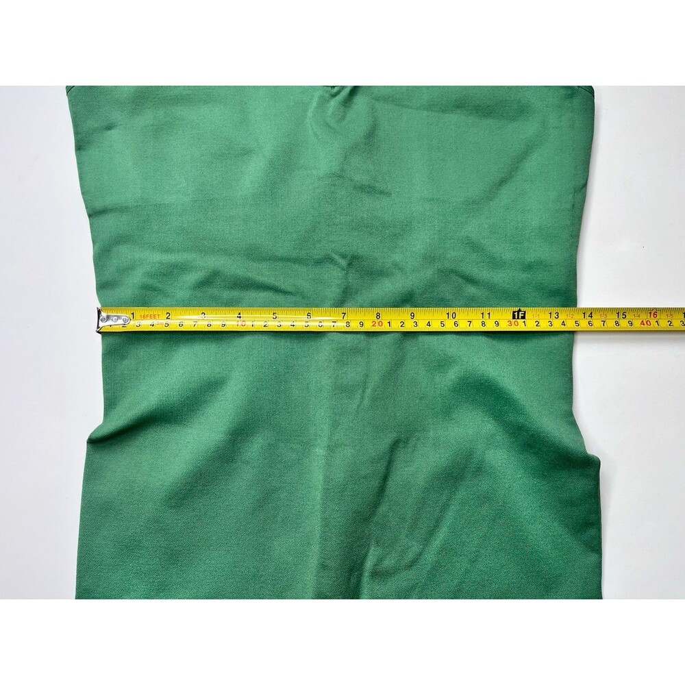PINK Victoria's Secret Active Seamless Bodysuit M Green Romper Shorts One Piece - Picture 4 of 7